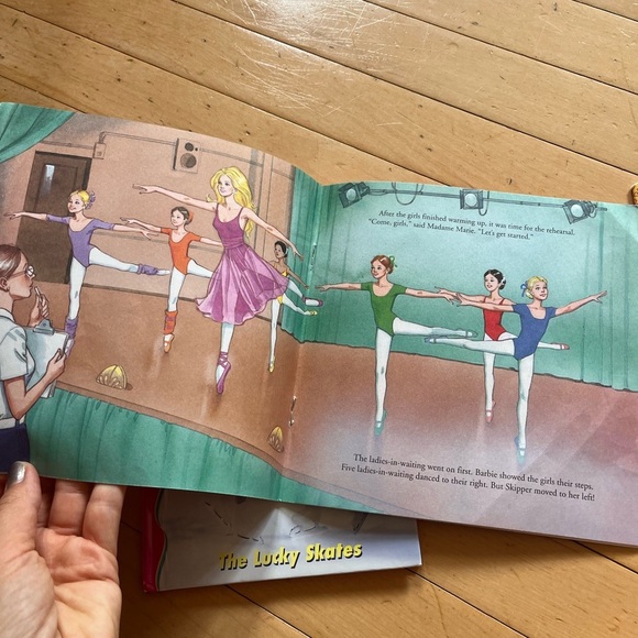 Vintage Barbie Paperback Little Golden Books 1990’s + The Lucky Skates HC - Picture 9 of 11